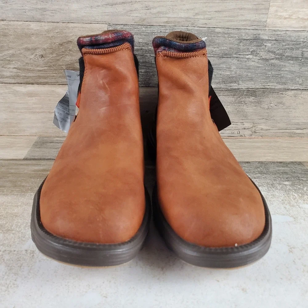 Hey Dude Branson Classic Mens Chelsea Boot Sz 9 Cognac Faux Leather Round Toe
